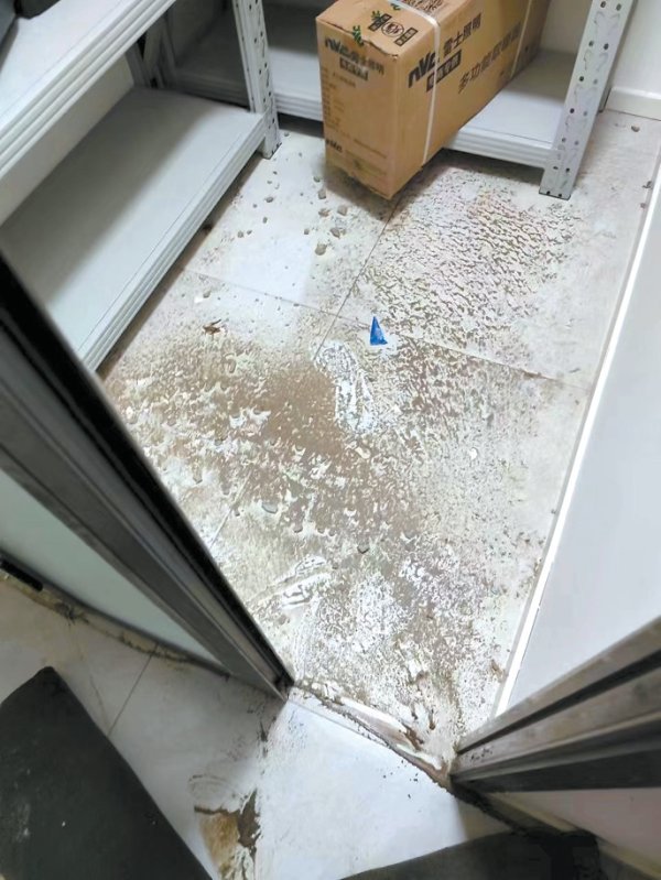 九融配资 愁！新房漏雨急盼维修